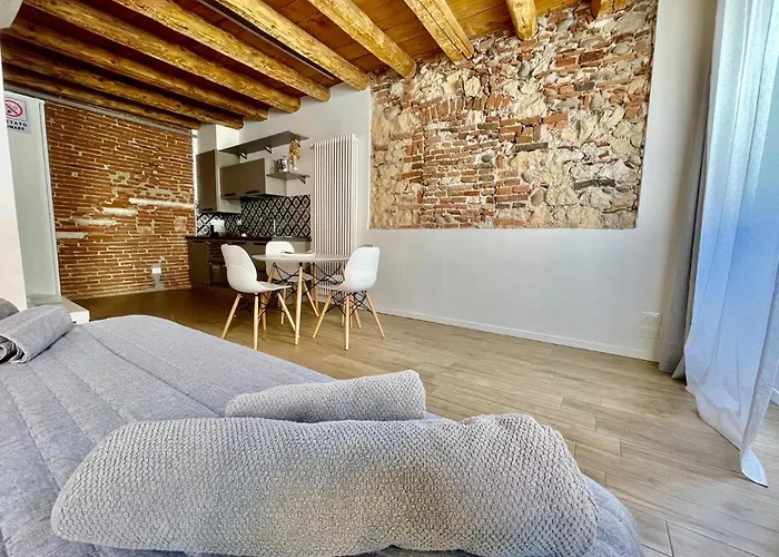 Unicumhouse Universita *